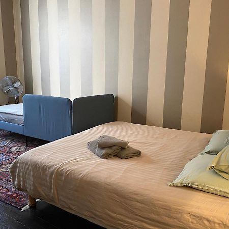 Outstanding 2 Bedrooms With A Terrific Eiffel Tower View Párizs Kültér fotó