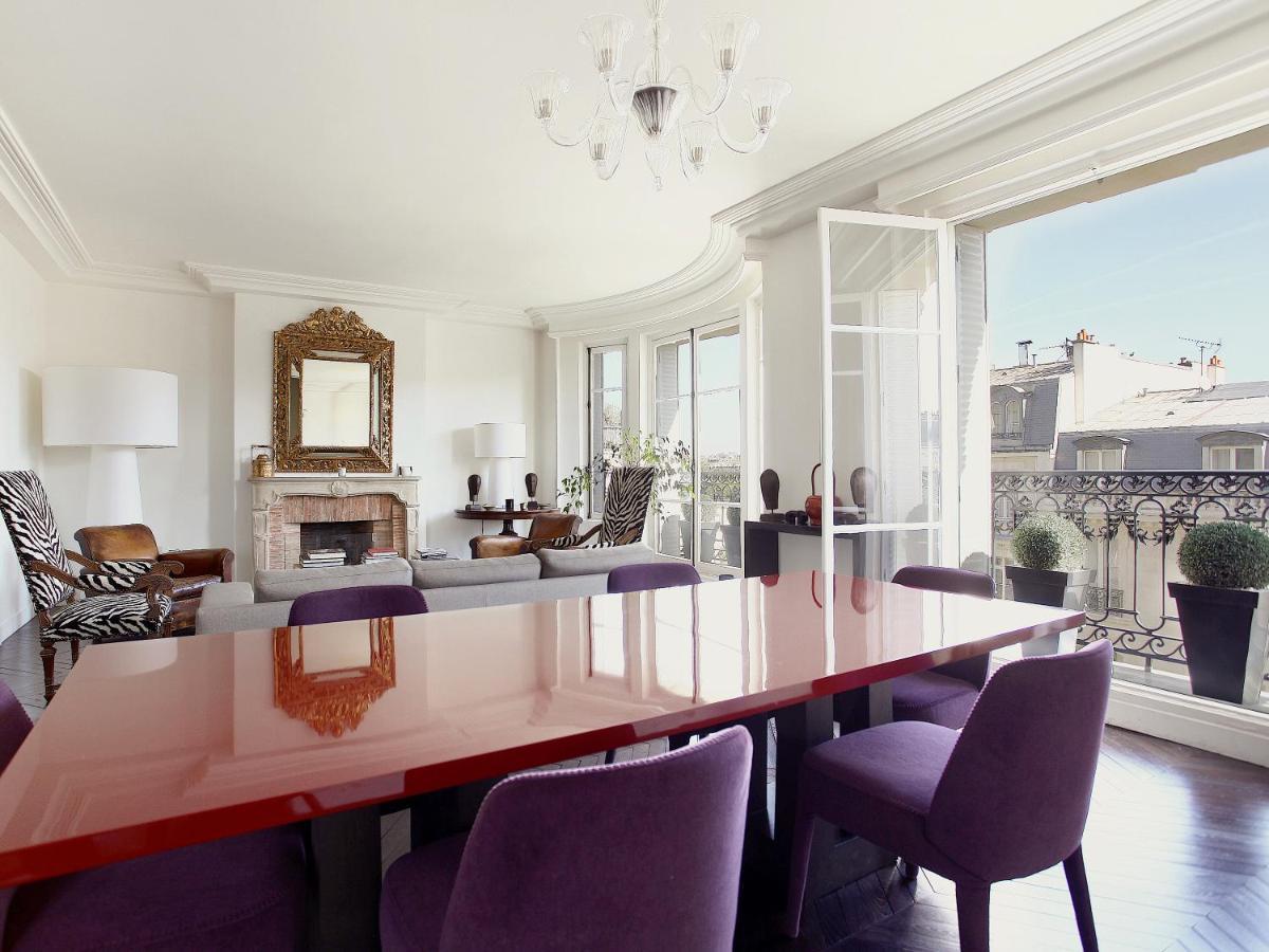 Outstanding 2 Bedrooms With A Terrific Eiffel Tower View Párizs Kültér fotó