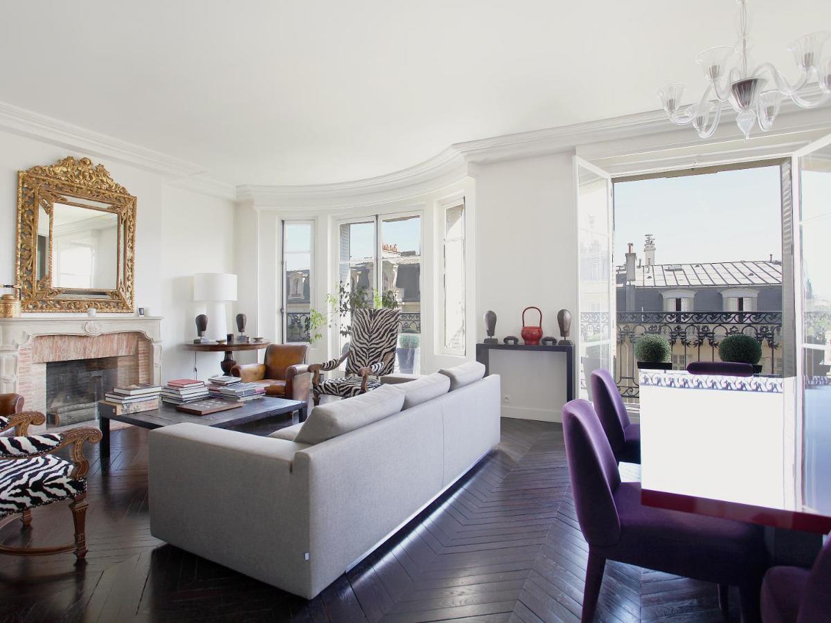 Outstanding 2 Bedrooms With A Terrific Eiffel Tower View Párizs Kültér fotó