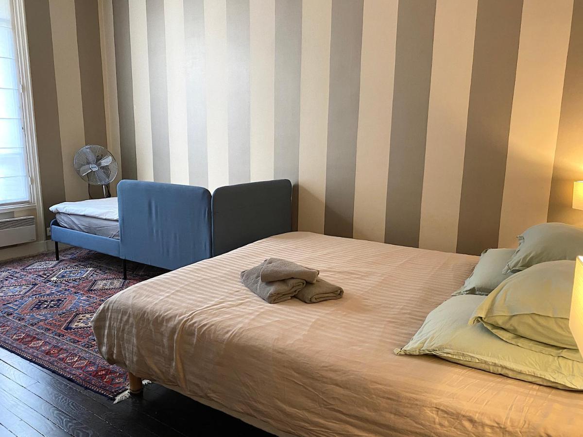 Outstanding 2 Bedrooms With A Terrific Eiffel Tower View Párizs Kültér fotó