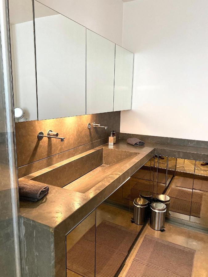 Outstanding 2 Bedrooms With A Terrific Eiffel Tower View Párizs Kültér fotó